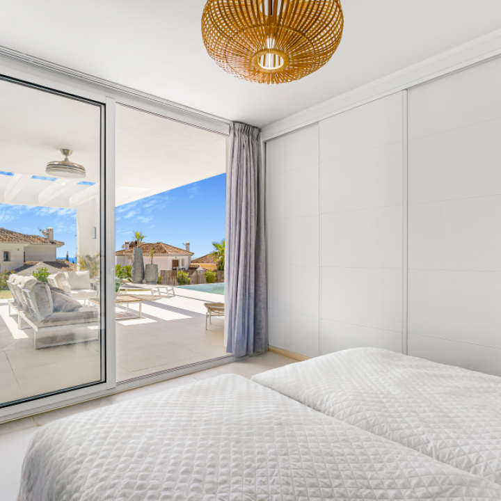 Spectacular four bedroom, south facing villa located in Buena Vista, Mijas with stunning sea views Picture 20