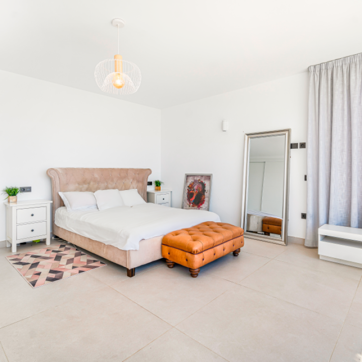 Spectacular four bedroom, south facing villa located in Buena Vista, Mijas with stunning sea views Picture 21