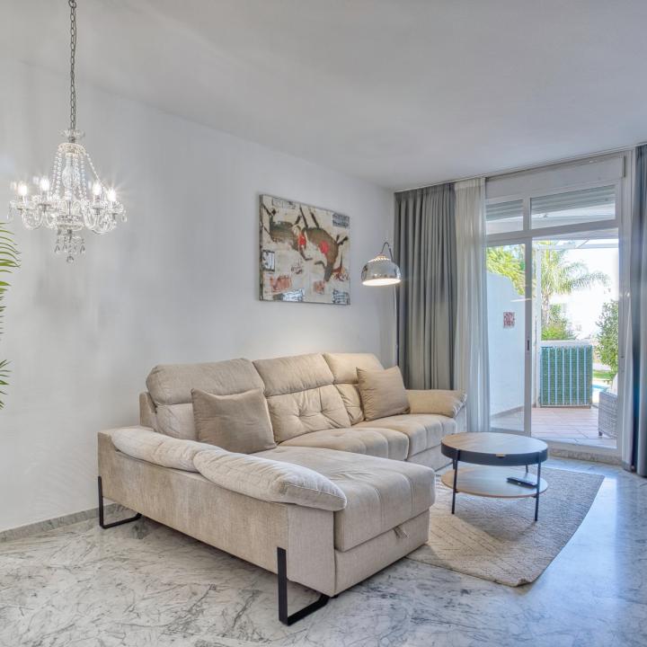 Fully renovated two bedroom, ground floor apartment in the well-known and gated community Marbella Real Picture 4