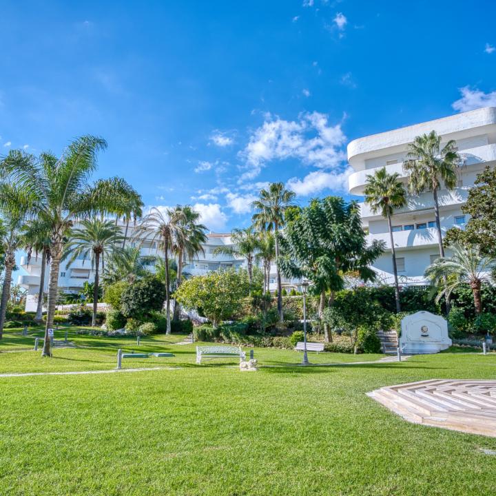 Fully renovated two bedroom, ground floor apartment in the well-known and gated community Marbella Real Picture 34