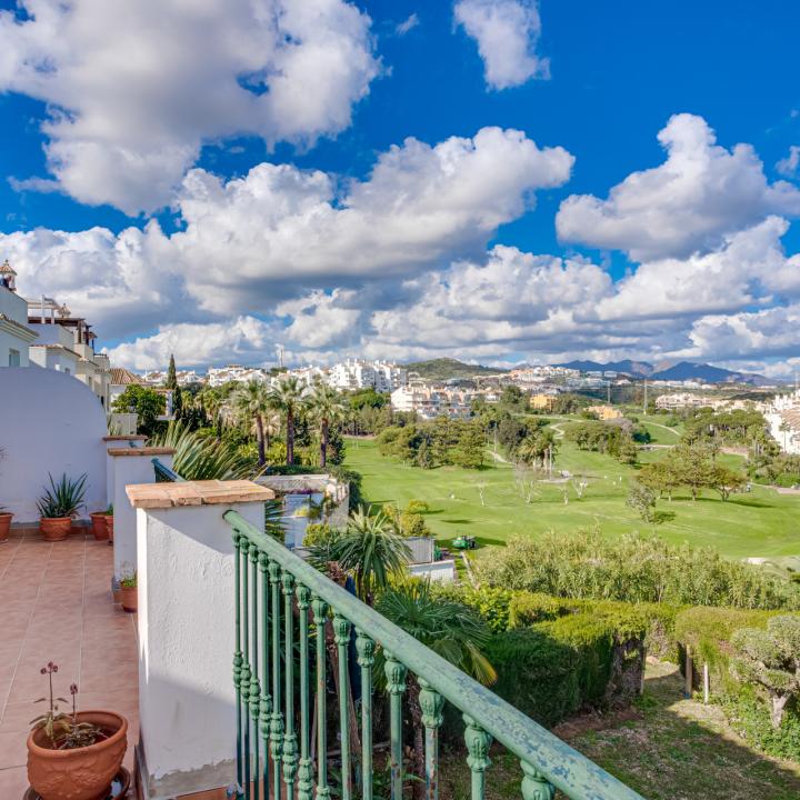 Lovely three-bedroom townhouse in a gated community of Riviera Del Sol Picture 18