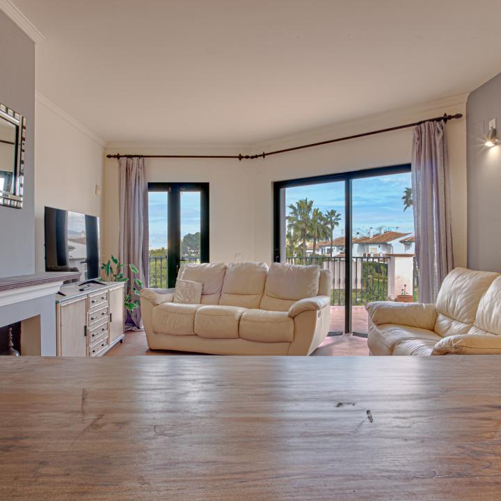 Lovely three-bedroom townhouse in a gated community of Riviera Del Sol Picture 2