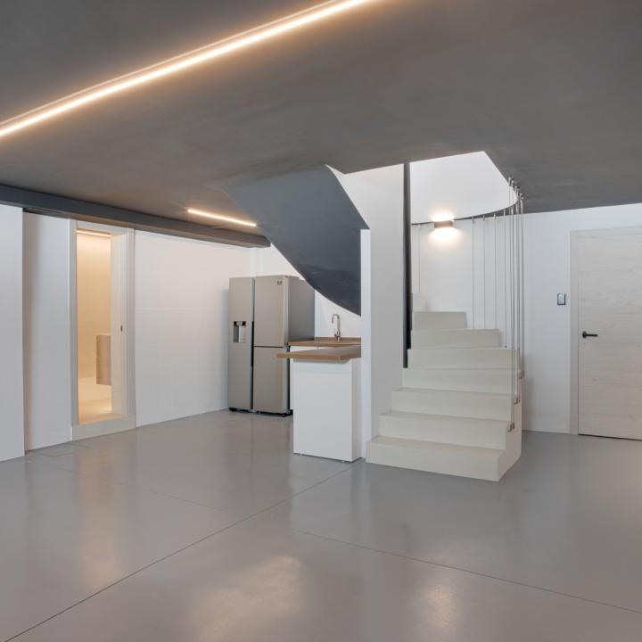 Stunning four bedroom, beachside contemporary style Villa located in Costalita, Estepona Picture 19