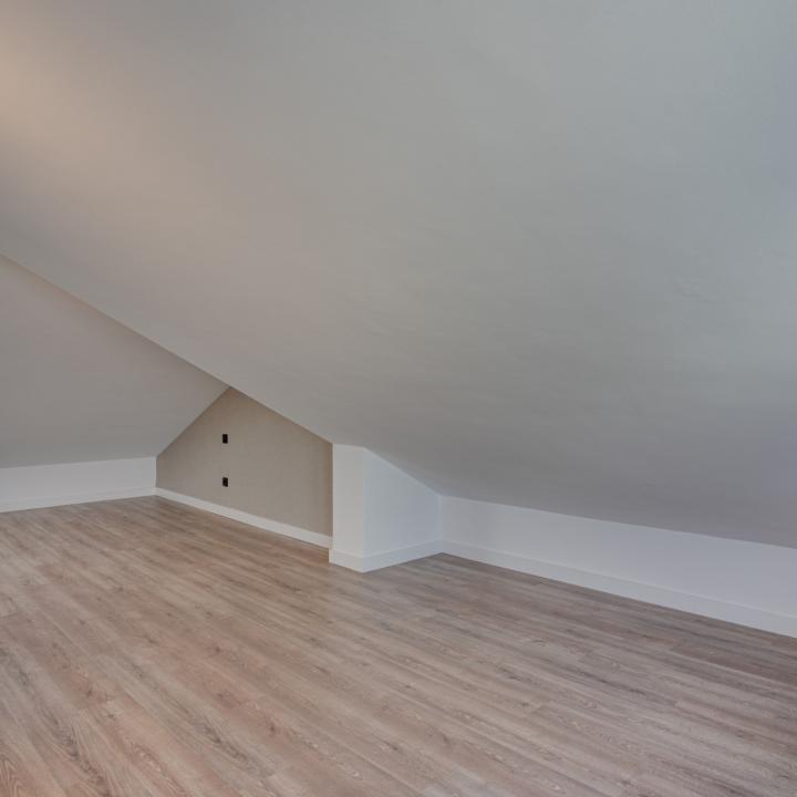 Stunning four bedroom, beachside contemporary style Villa located in Costalita, Estepona Picture 31