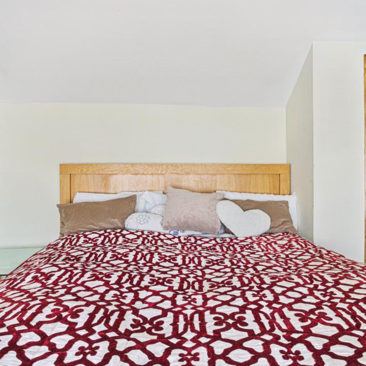 Spacious four-bedroom, duplex penthouse in the Los Pinos de Aloha complex, Nueva Andalucía, Marbella Picture 12