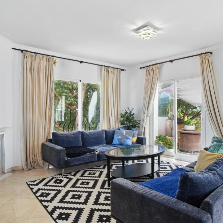 Spacious four-bedroom, duplex penthouse in the Los Pinos de Aloha complex, Nueva Andalucía, Marbella Picture 1