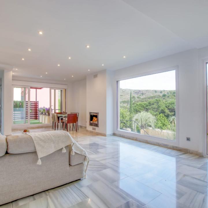 Spacious East-Facing Three-Bedroom Villa with Private Pool and Guest Apartment in Benahavís Picture 1