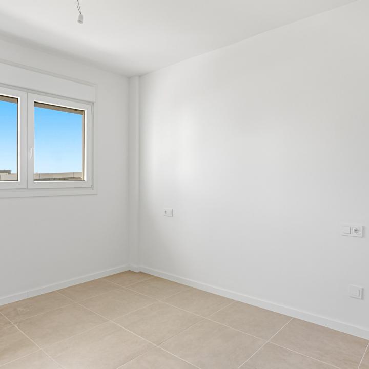 Stylish, southwest facing two bedroom apartment located in the sought-after gated community Acqua Gardens on the New Golden Mile, Estepona Picture 15