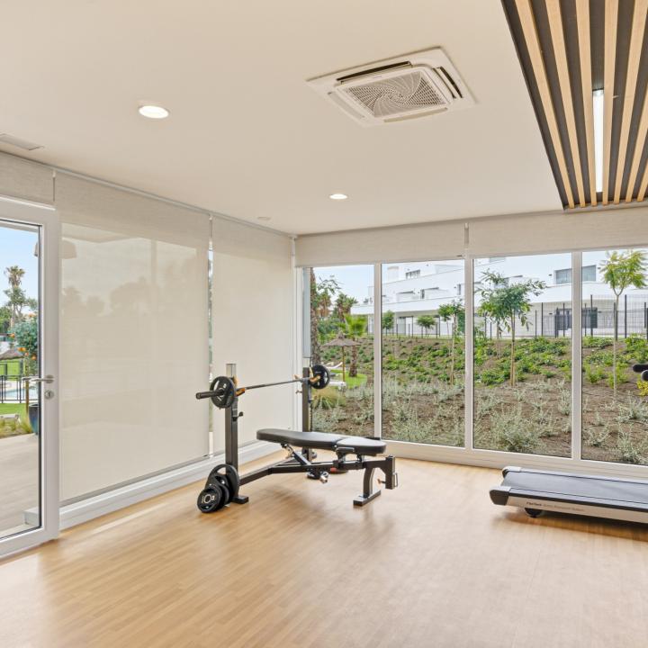 Stylish, southwest facing two bedroom apartment located in the sought-after gated community Acqua Gardens on the New Golden Mile, Estepona Picture 11