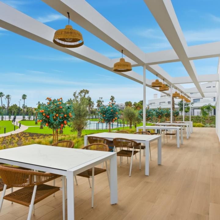 Stylish, southwest facing two bedroom apartment located in the sought-after gated community Acqua Gardens on the New Golden Mile, Estepona Picture 22