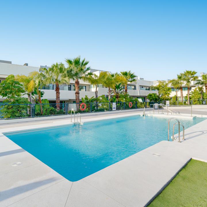 Exceptional four-bedroom townhouse located in an exclusive gated community in La Cala De Mijas Picture 10
