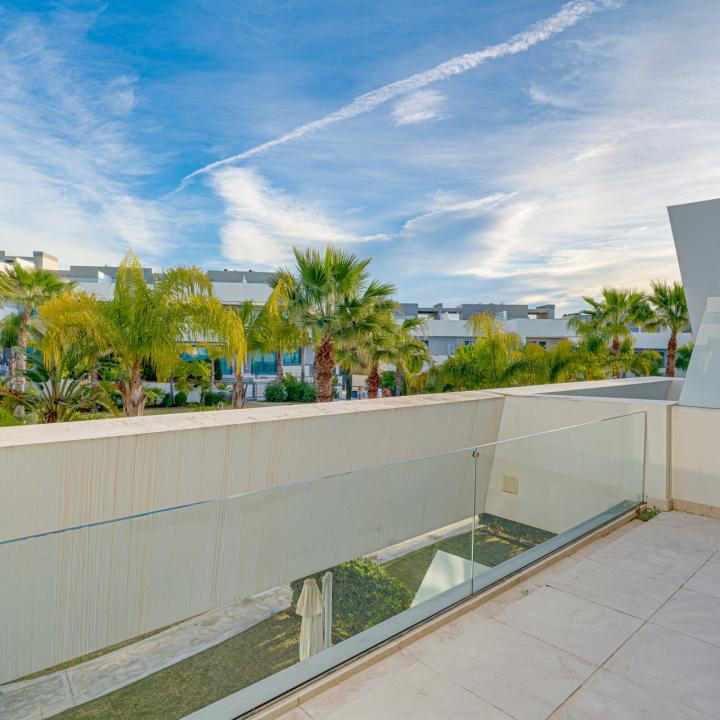 Exceptional four-bedroom townhouse located in an exclusive gated community in La Cala De Mijas Picture 26