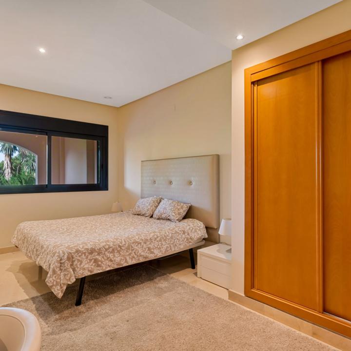 Spacious two bedroom apartment in Las Mimosas – an exclusive gated community located within walking distance of Puerto Banús Picture 13