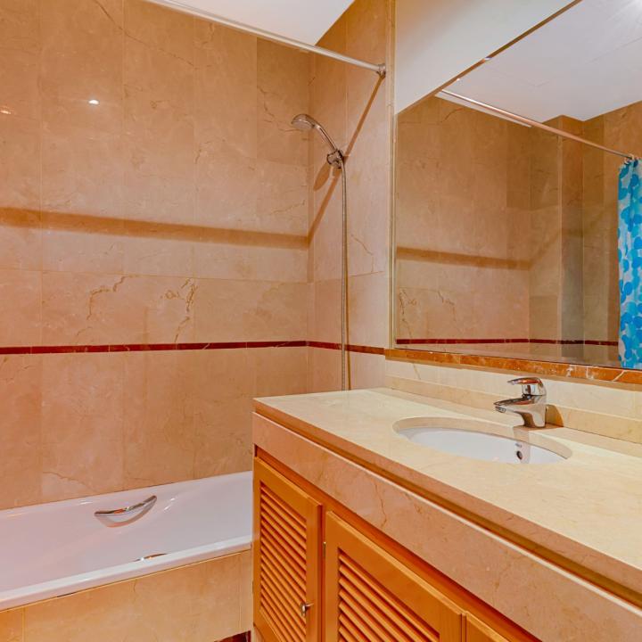 Spacious two bedroom apartment in Las Mimosas – an exclusive gated community located within walking distance of Puerto Banús Picture 19