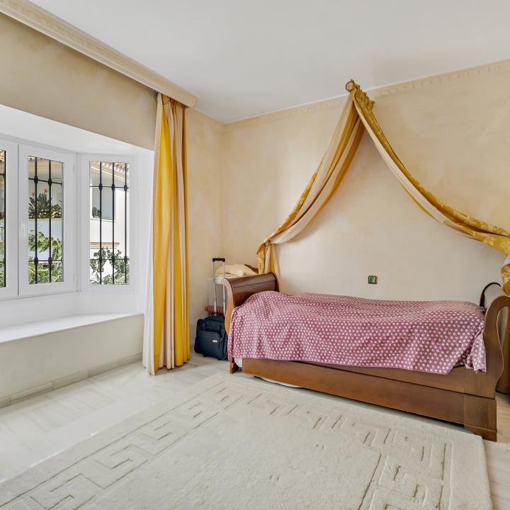 Excellent three bedroom, south facing first floor apartment in the prestigious and gated community Monte Parasio Picture 24