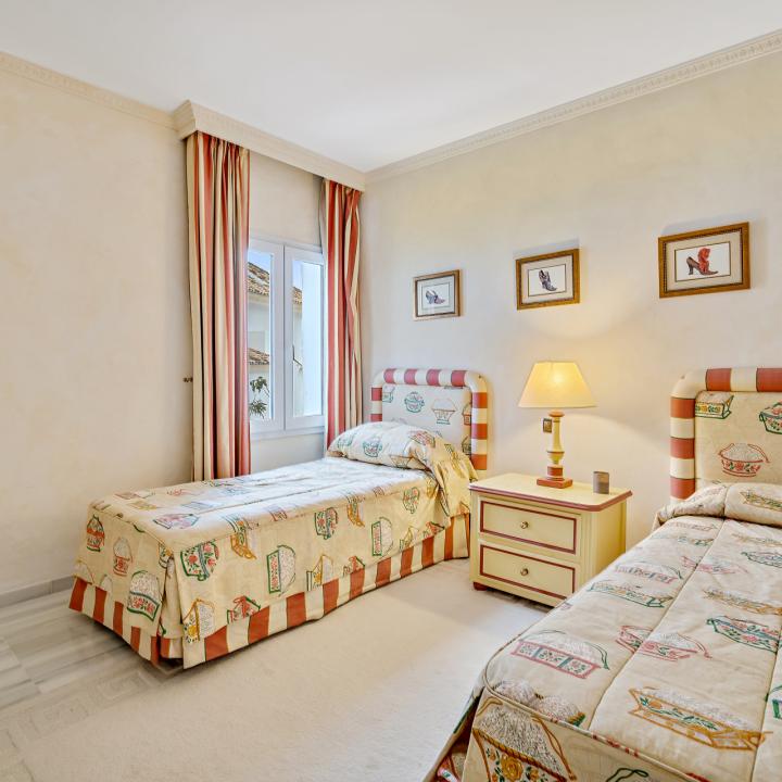 Excellent three bedroom, south facing first floor apartment in the prestigious and gated community Monte Parasio Picture 26
