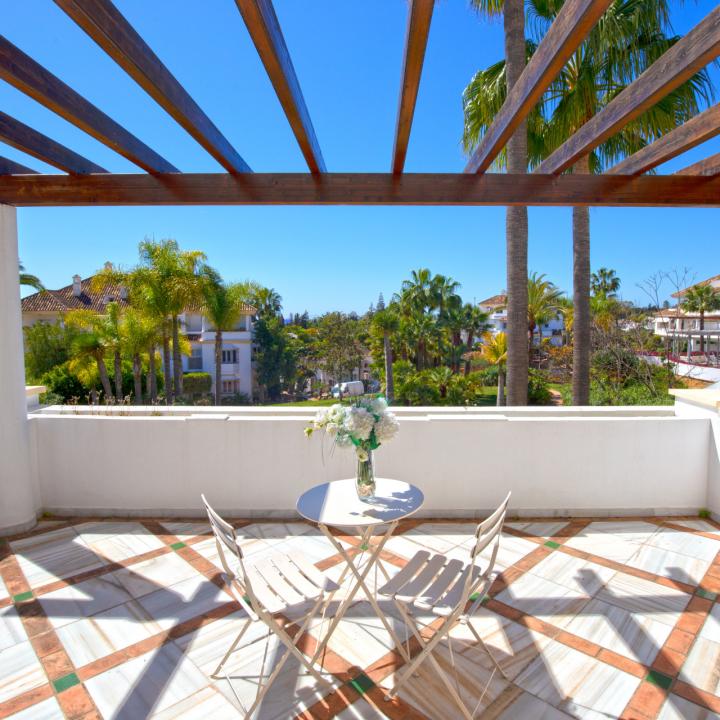 Excellent three bedroom, south facing first floor apartment in the prestigious and gated community Monte Parasio Picture 4