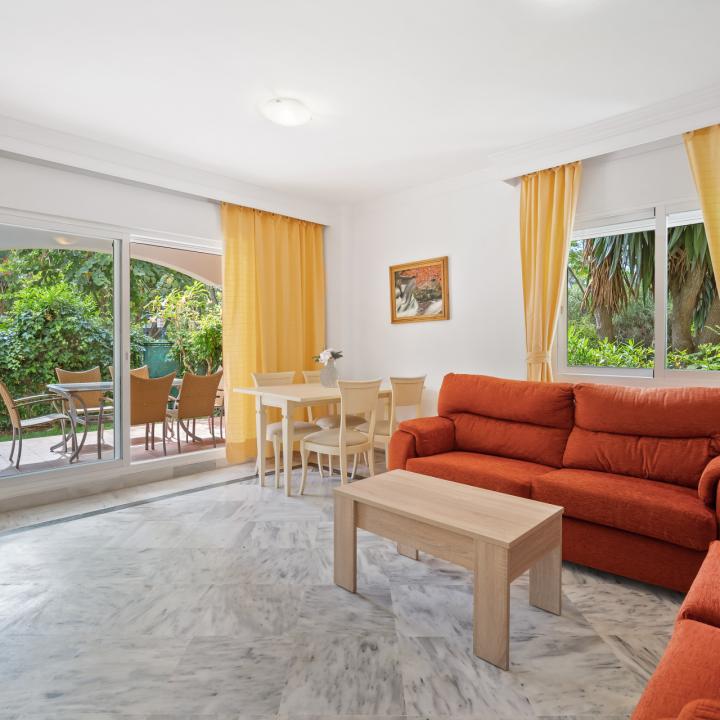 Wonderful three bedroom, ground floor apartment in the gated community of La Dama De Noche, Marbella Picture 9