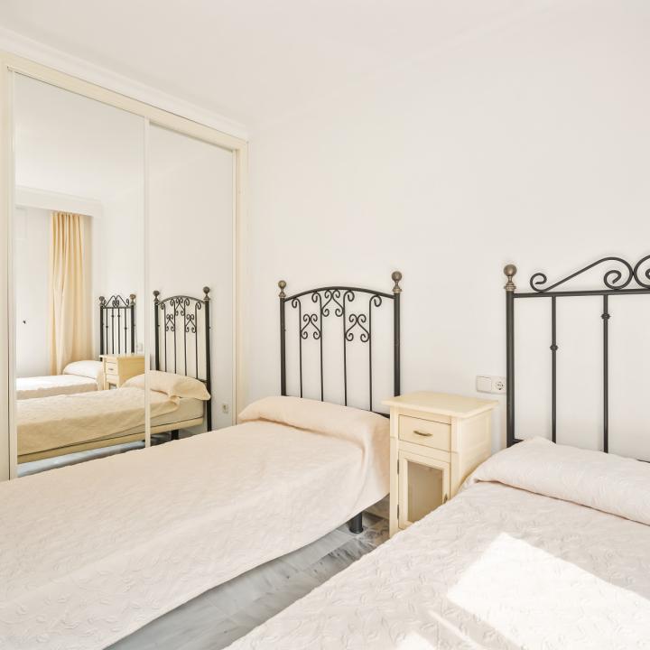 Wonderful three bedroom, ground floor apartment in the gated community of La Dama De Noche, Marbella Picture 23