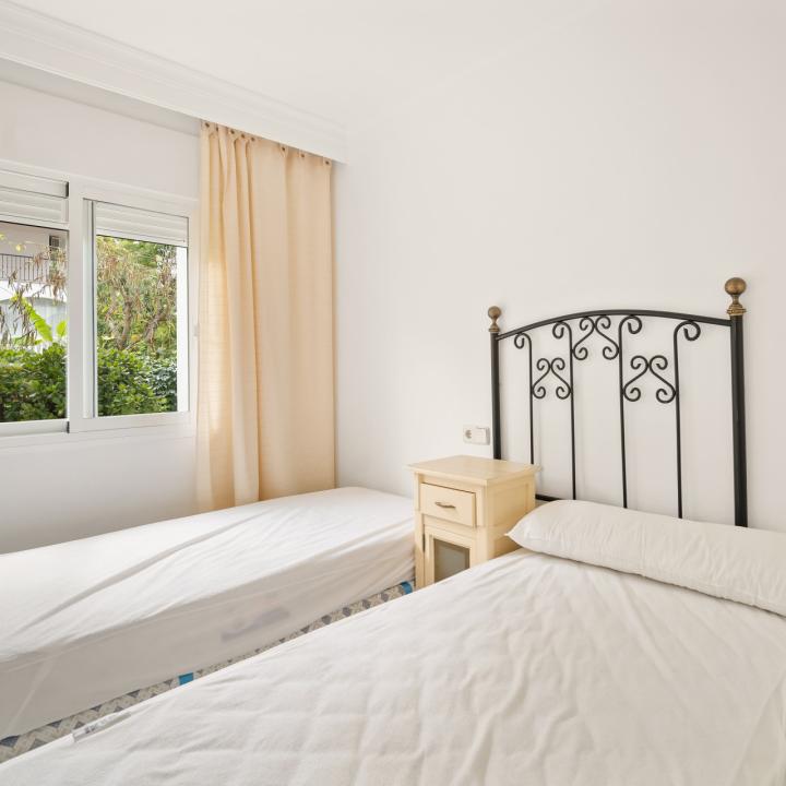 Wonderful three bedroom, ground floor apartment in the gated community of La Dama De Noche, Marbella Picture 25