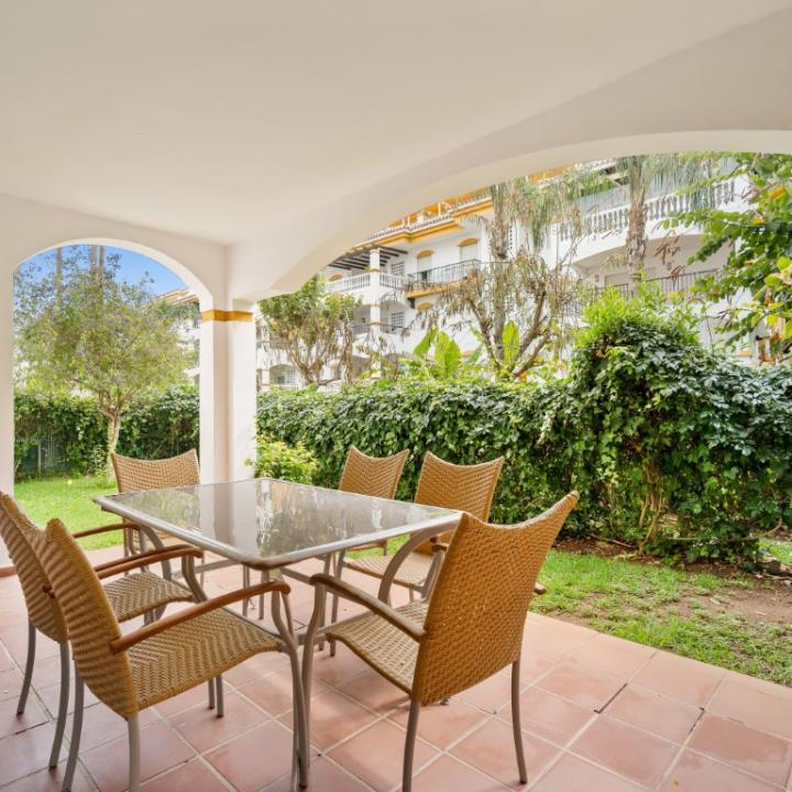 Wonderful three bedroom, ground floor apartment in the gated community of La Dama De Noche, Marbella Picture 3