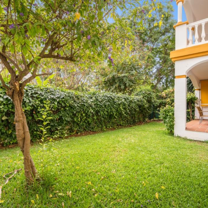 Wonderful three bedroom, ground floor apartment in the gated community of La Dama De Noche, Marbella Picture 7