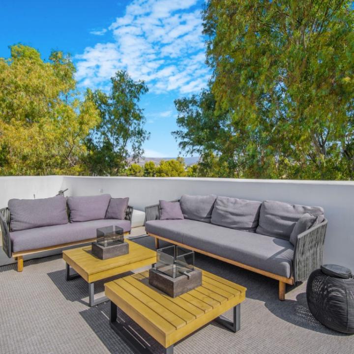 Superb four-bedroom duplex penthouse in the prime location of Nueva Andalucia, Marbella Picture 10