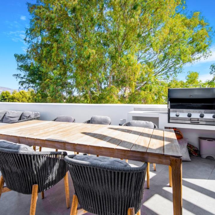 Superb four-bedroom duplex penthouse in the prime location of Nueva Andalucia, Marbella Picture 21
