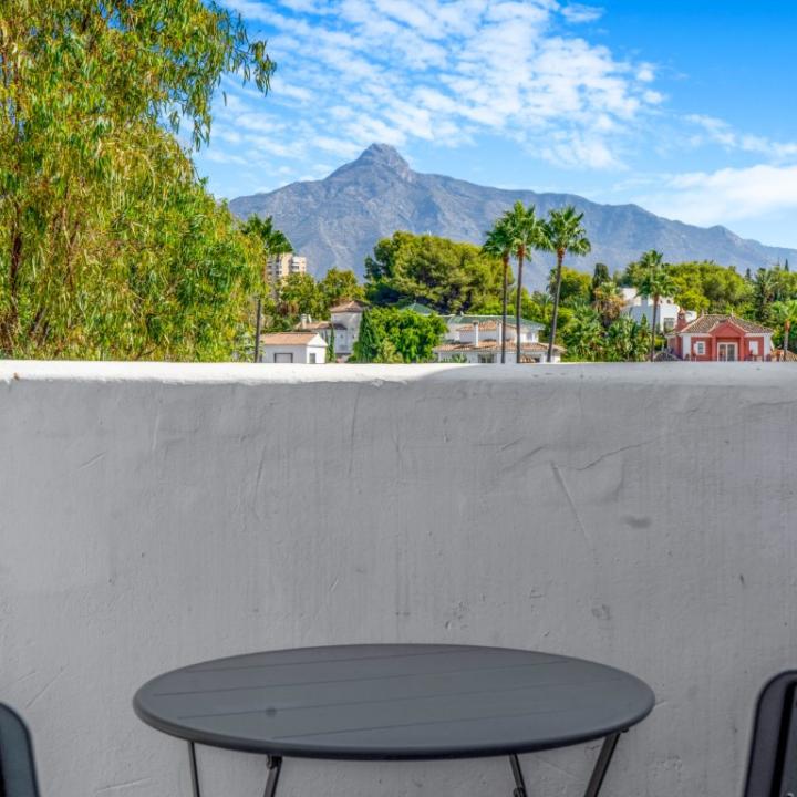 Superb four-bedroom duplex penthouse in the prime location of Nueva Andalucia, Marbella Picture 25