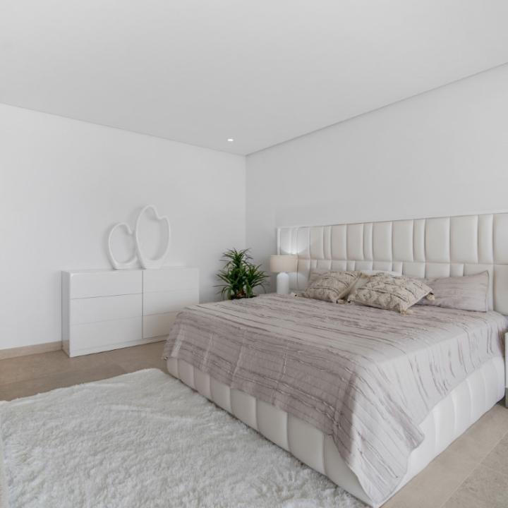 Luxury three bedroom apartment located in the brand new exclusive community The View, Benahavis Picture 23