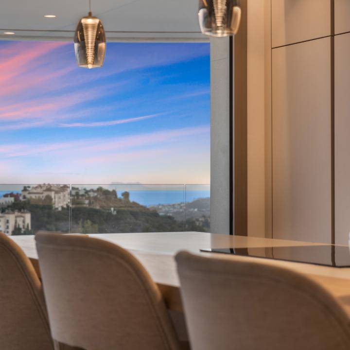 Luxury three bedroom apartment located in the brand new exclusive community The View, Benahavis Picture 27
