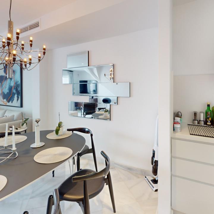 Excellent three bedroom, south facing townhouse in the gated community of Arco Iris on the Golden Mile with sea views Picture 20