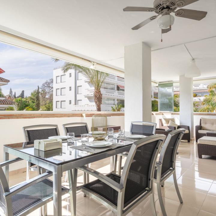 Excellent three bedroom, first floor apartment on Marbella’s Golden Mile Picture 2