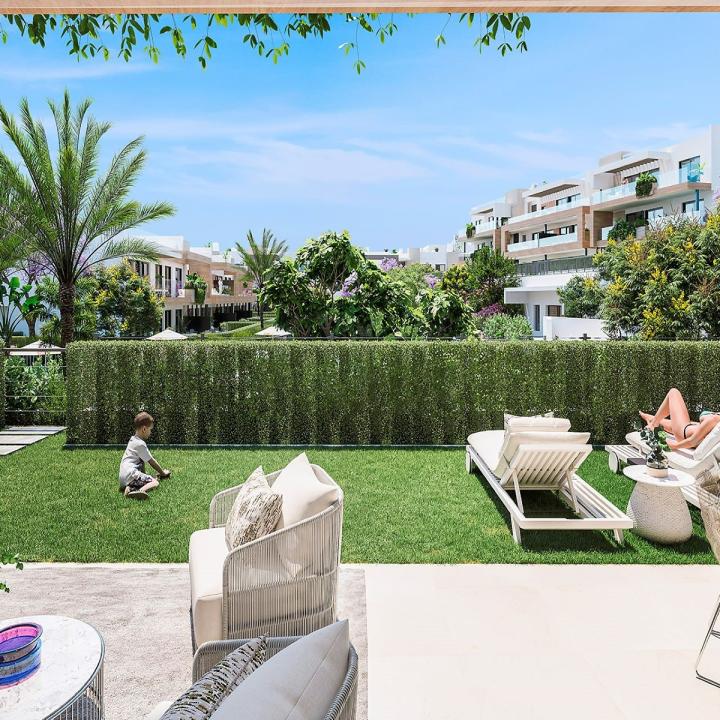Duplex penthouse in a privileged location of Atalaya, Estepona Picture 2