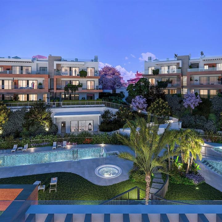 Duplex penthouse in a privileged location of Atalaya, Estepona Picture 5