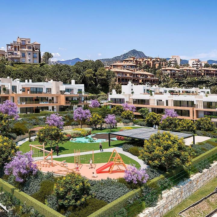 Duplex penthouse in a privileged location of Atalaya, Estepona Picture 6