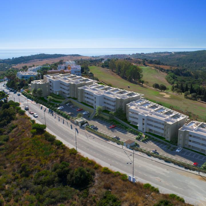 Sunny Golf, modern frontline golf apartments and penthouses in Estepona. Picture 18