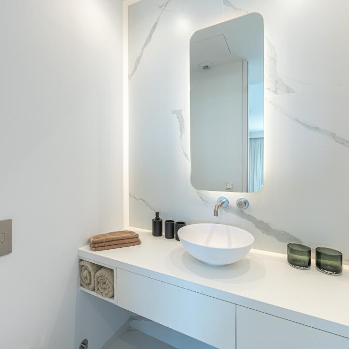 Stunning apartment in BYU Benahavis with a great terrace and amzing panoramic views to the sea Picture 11