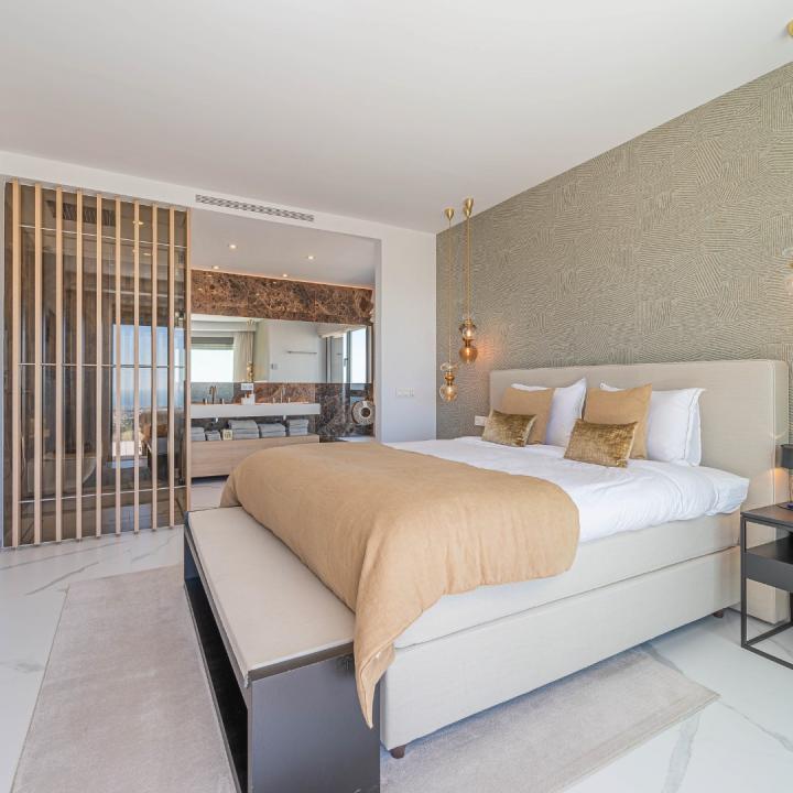 Stunning apartment in BYU Benahavis with a great terrace and amzing panoramic views to the sea Picture 18