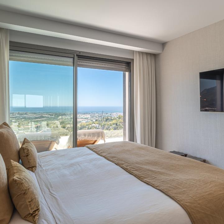 Stunning apartment in BYU Benahavis with a great terrace and amzing panoramic views to the sea Picture 20