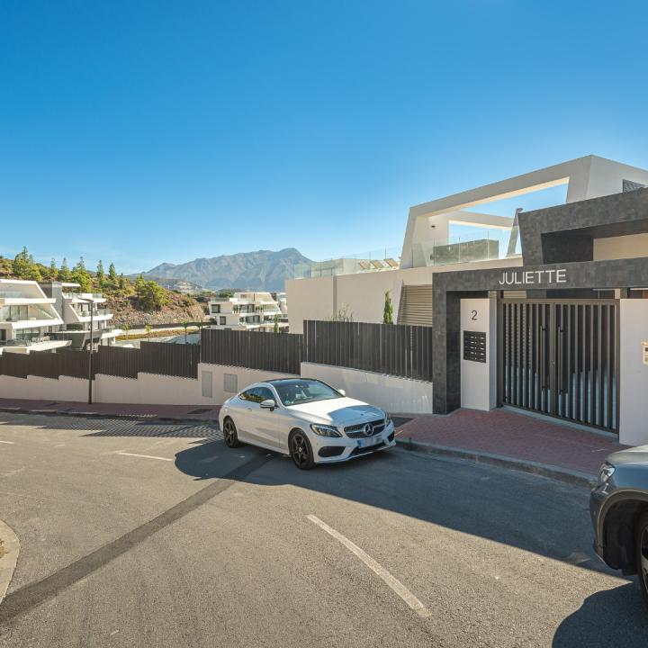 Stunning apartment in BYU Benahavis with a great terrace and amzing panoramic views to the sea Picture 50