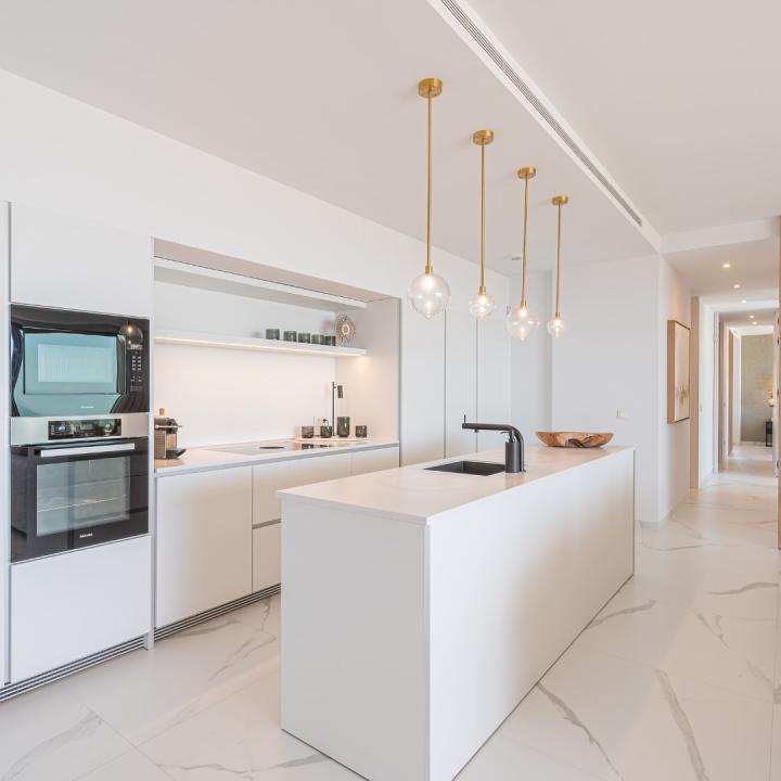 Stunning apartment in BYU Benahavis with a great terrace and amzing panoramic views to the sea Picture 9