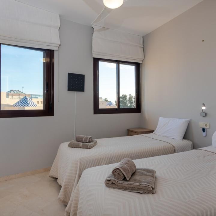 Beautiful penthouse with panoramic views, located 100 meters from the sandy beaches of Costalita! Picture 18