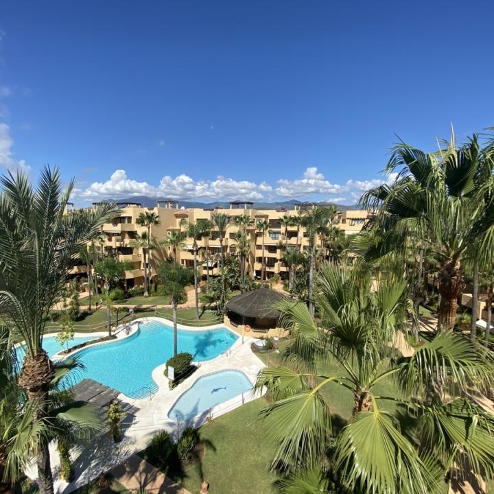 Beautiful penthouse with panoramic views, located 100 meters from the sandy beaches of Costalita! Picture