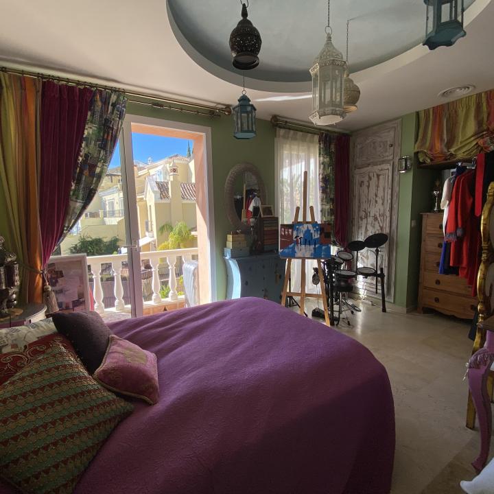 Chic and charming house located in Sierra Blanca Country Club Picture 15
