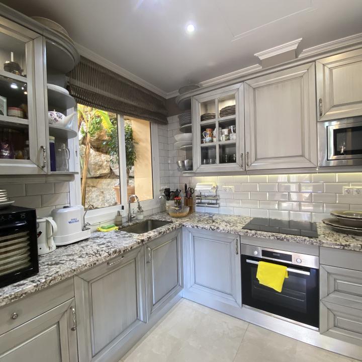 Chic and charming house located in Sierra Blanca Country Club Picture 4