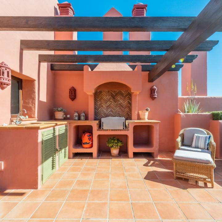 Fabulous penthouse in the beachfront luxury complex of Torre Bermeja on the New Golden Mile of Estepona! Picture 29