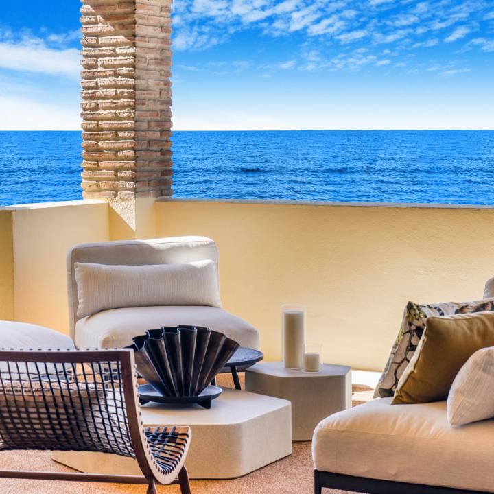 Exceptional four bedroom, duplex penthouse in Rio Real Playa with panoramic sea views Picture 19