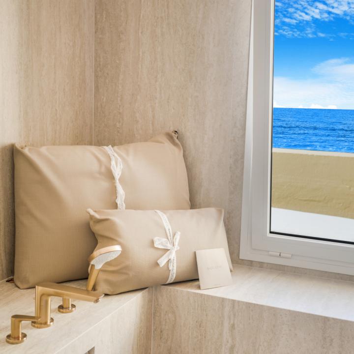 Exceptional four bedroom, duplex penthouse in Rio Real Playa with panoramic sea views Picture 23