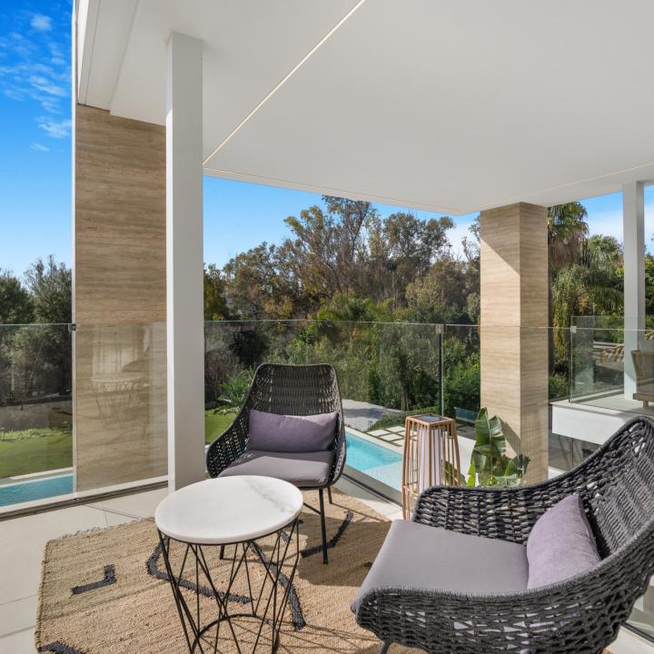 Exclusive six bedroom, south facing villa in the prestigious gated community, Villas Del Marquez on Marbella’s Golden Mile Picture 32